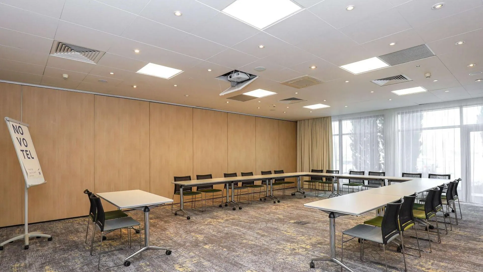 Novotel Poznan Malta Отель